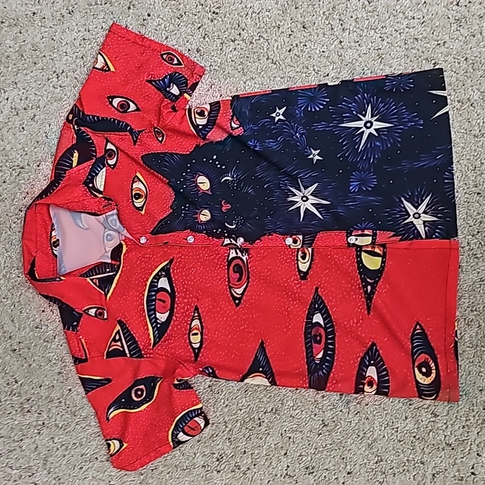 Brand New Cat & Eyes Button Up
